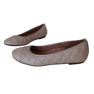 Vionic Desiree Ballet Flats Womens 9 Beige Quilted Patent Cap Toe Orthotic Flat